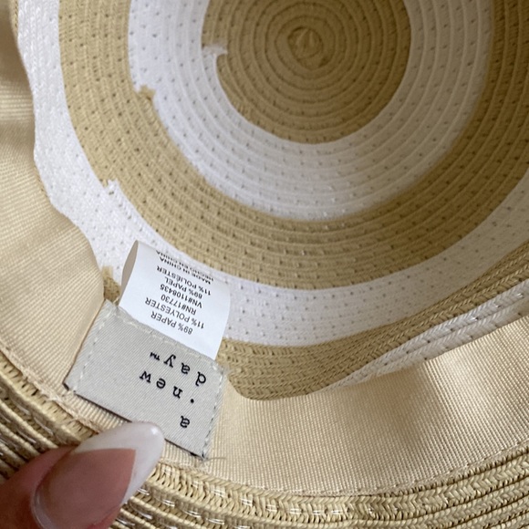 Target flobby hat - Picture 2 of 2